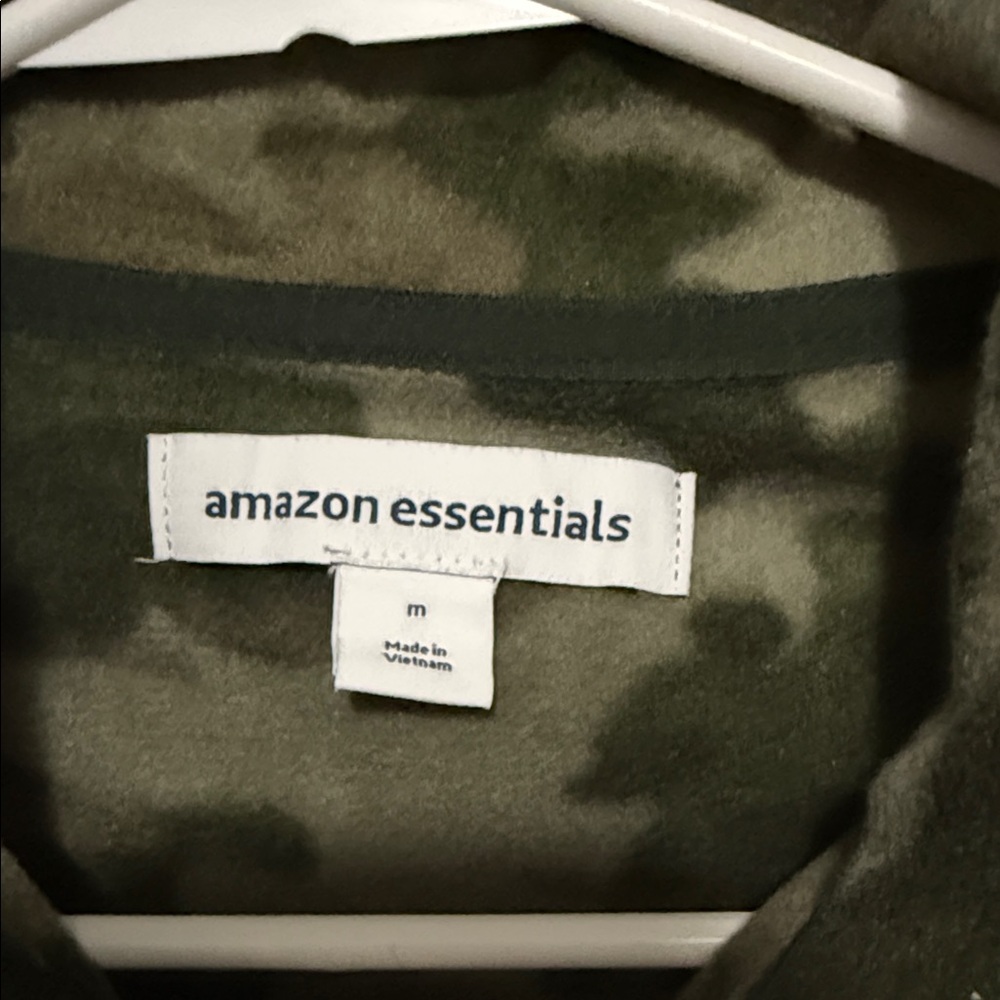 Amazon Essentials Women’s Camo Green Quarter-Zip Fleece Pullover – Size M NWT - Picture 2 of 8